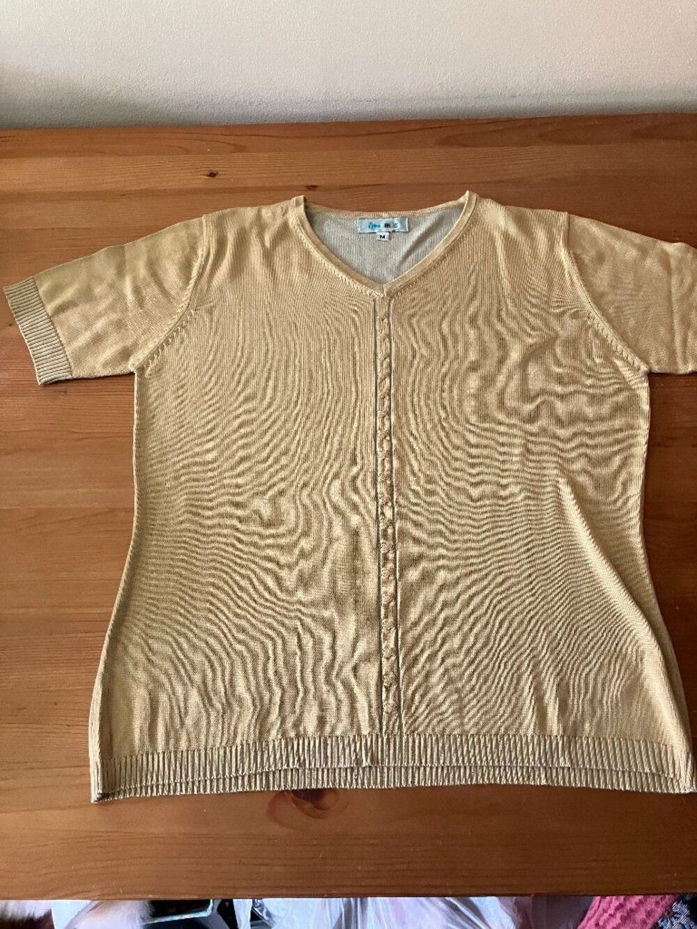 Knit Silk Ladies' Blouse/Top/Sweater Beige/Yellow color, Short slvs, V-neck Sz M